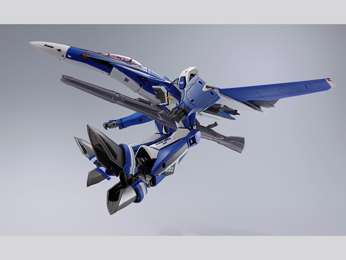 マクロスF フィギュア DX超合金 VF-25G スーパーメサイアバルキリー (ミハエル・ブラン機) リバイバルVer. 