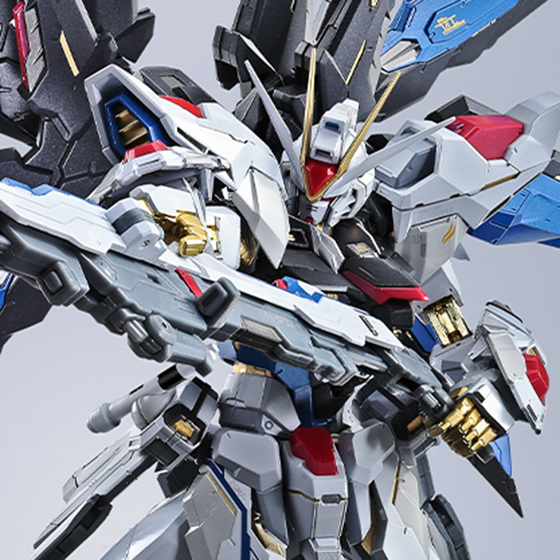 METAL BUILD ストライクフリーダムガンダム ＜リバイバル版＞