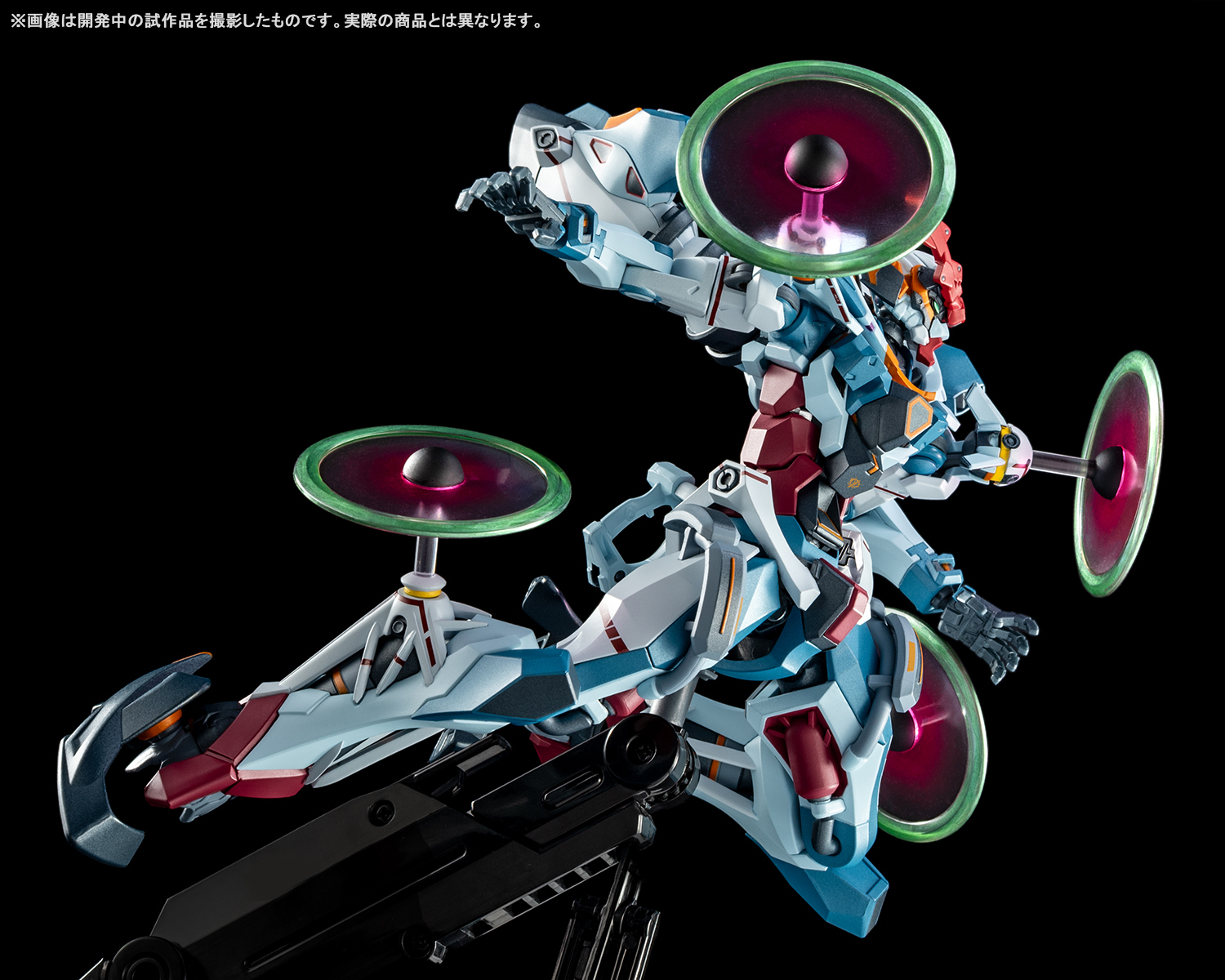 主役機が塗装済み完成品でついに登場！8月発売予定「METAL ROBOT魂 ＜SIDE MS＞ GQuuuuuuX」製品サンプル紹介＆最新情報公開