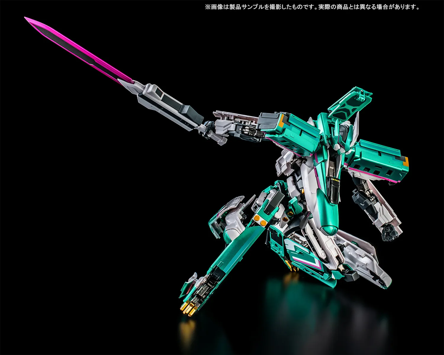 【前編/基本仕様解説】11/14(金)超合金魂で出発進行!「GX-115 新幹線変形ロボ シンカリオン E5はやぶさ」製品サンプル紹介