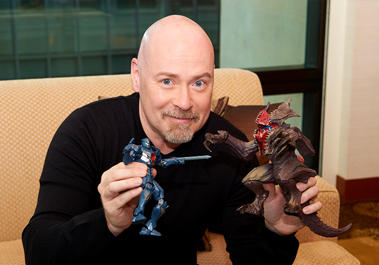 ROBOT魂&ソフビ魂 発売記念
『パシフィック・リム:アップライジング』スティーヴン・S・デナイト監督 スペシャルインタビュー